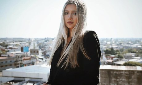 Morena Beltran exklusive freie bild