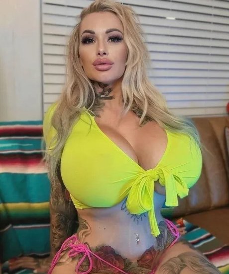 Dez Fraser model top galerie