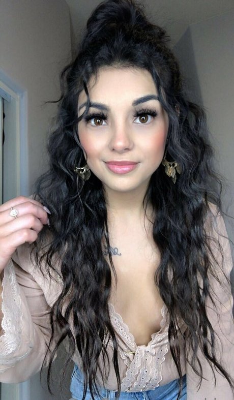 rissbby nackt kunst fotos