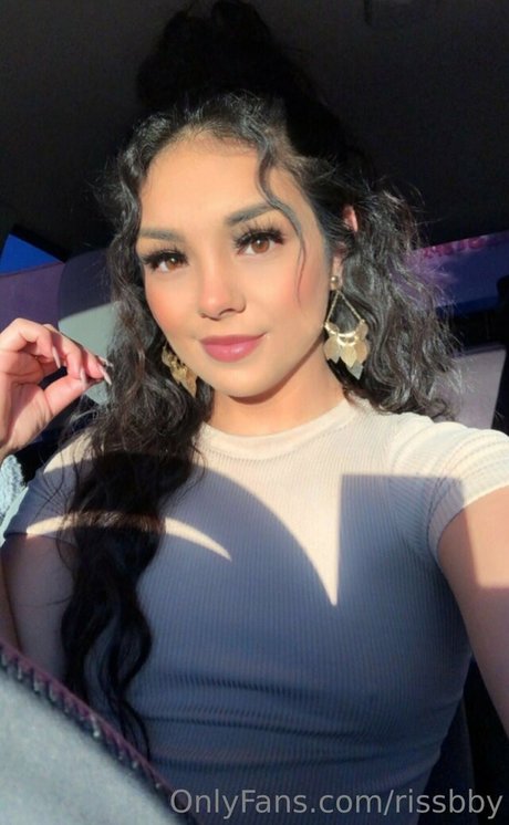 rissbby schöne nacktheit foto