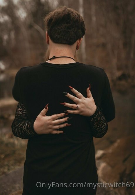 mysticwitch69 xxx kunst archiv