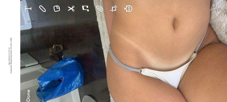 blonde lesbische onlyfans heiße nette bild