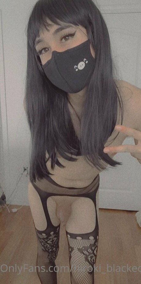 hiroki blacked top akt foto