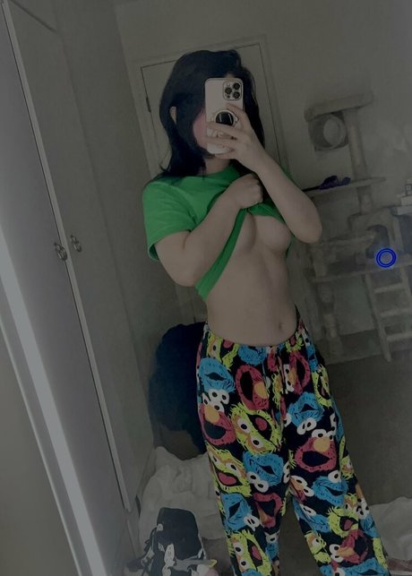 nweeki xxx nackten bilder