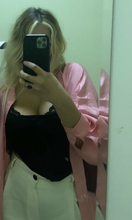 vollbusige milf onlyfans xxx akt galerie