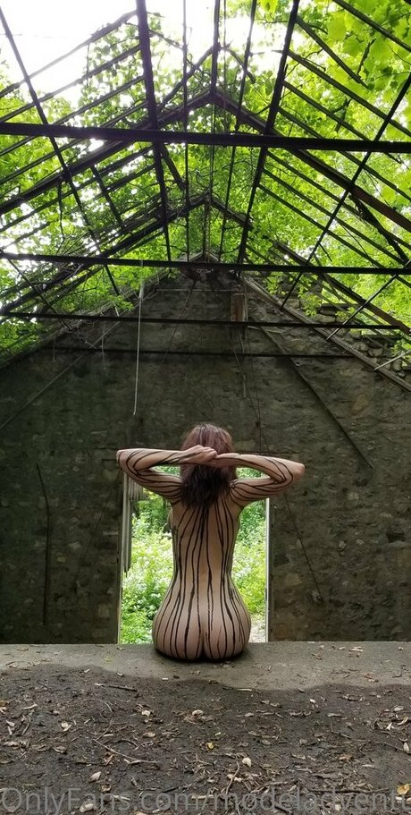 modeladventurerfree nackt heiße galerien