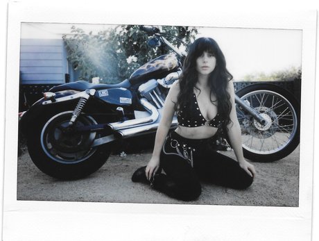 Reedsuicide xxx akt foto