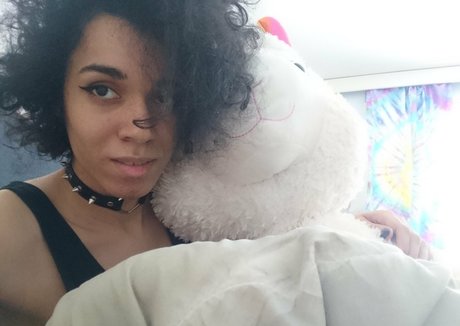 cutenade nacktheit top bild