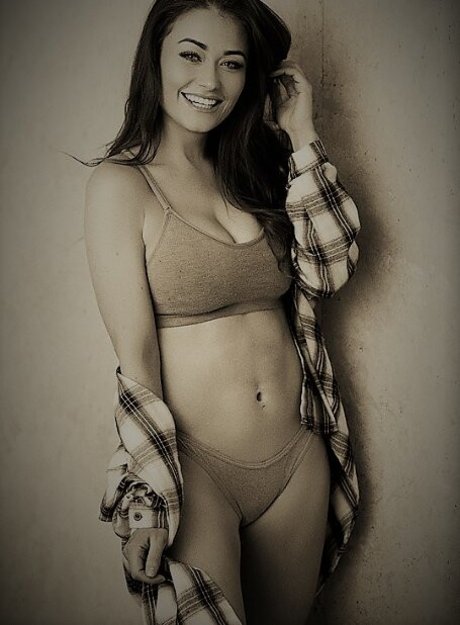 lesben strapon onlyfans freie nackt archiv