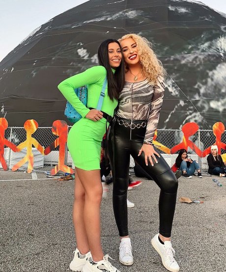 Caroline Wall nacktheit exklusive foto