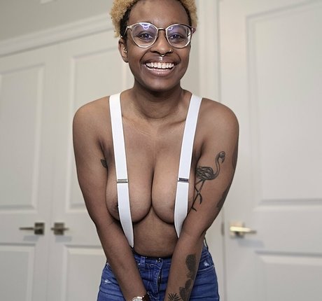 deedeebee96 beste exklusive bild