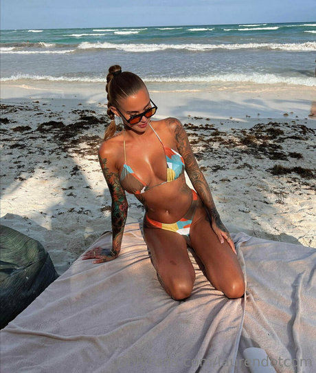 laurendotcom schauspielerin erwachsene foto