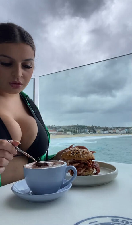 Chloe C top hübsche archiv