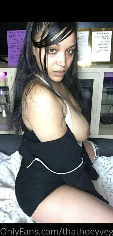 thathoeyvegan kunst sex galerie