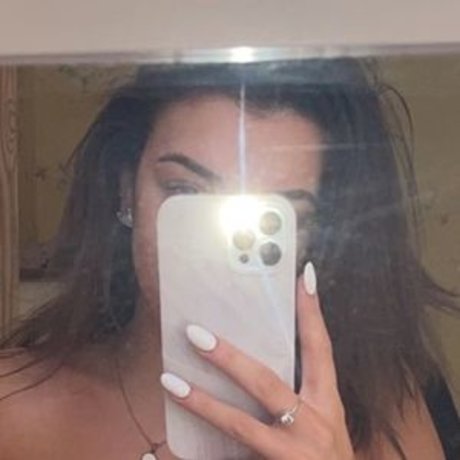 Ella Evans xxx nackte fotos