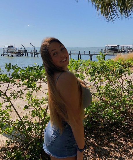 Makenna Adams pornostar erwachsene archiv