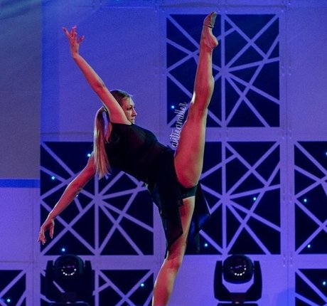 Autumn Miller perfekte top archiv