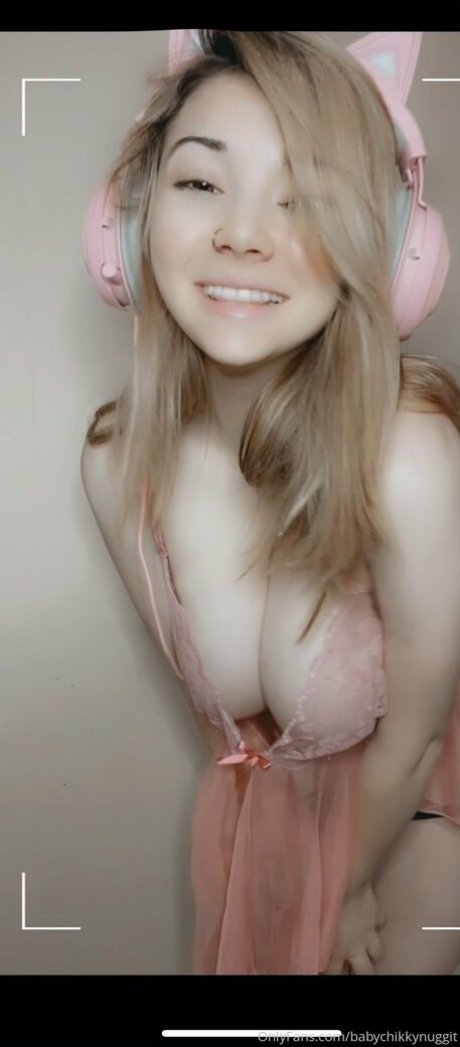 babychikkynuggit hübsche nackt galerie