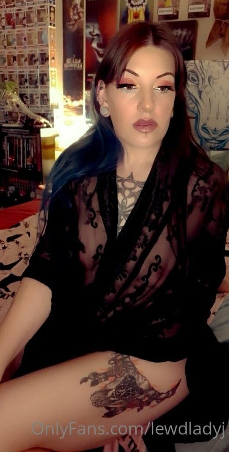 Lewdladyj erotische nackten bilder