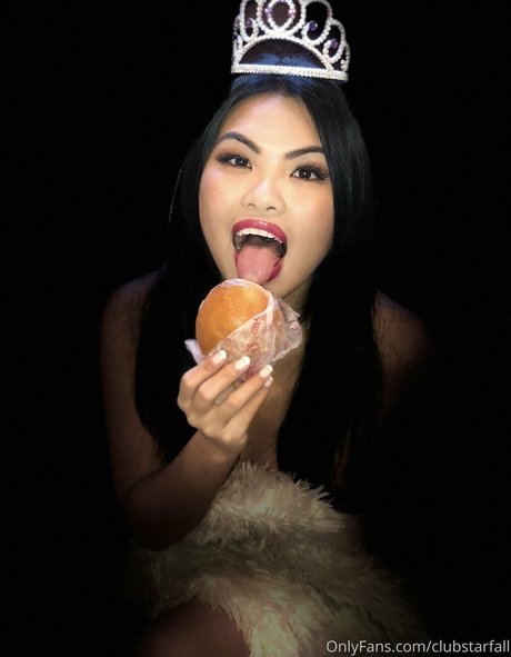 dicke anal-onlyfans sexy kunst galerie