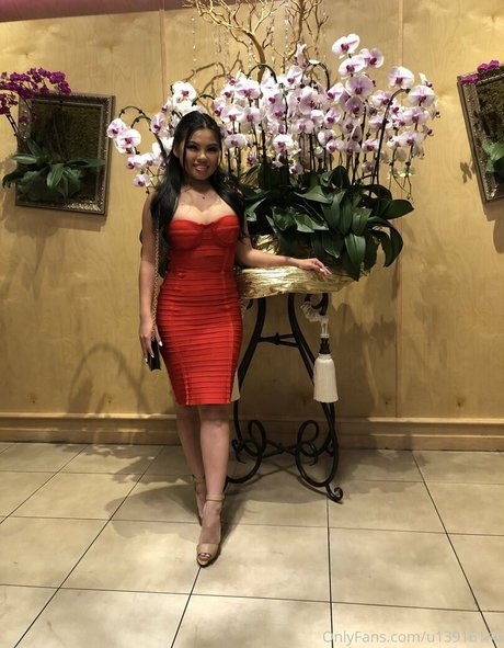 vollbusige milf onlyfans porno heiße foto