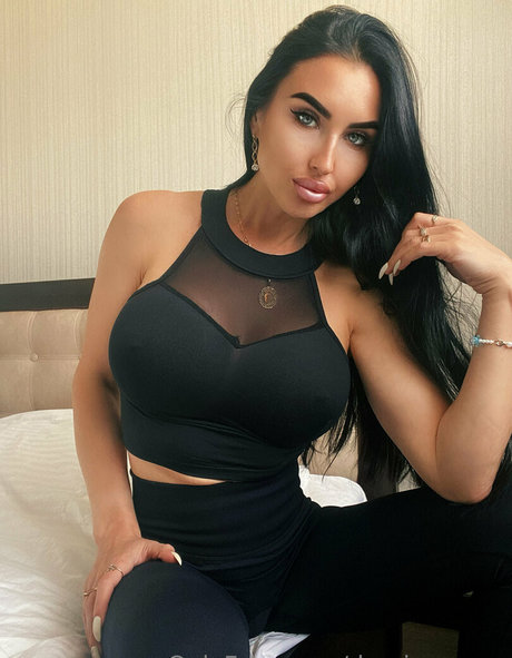 damiana pro freie akt fotos