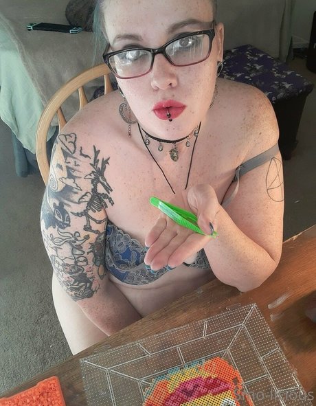 titten lutschen onlyfans schöne heiße galerie