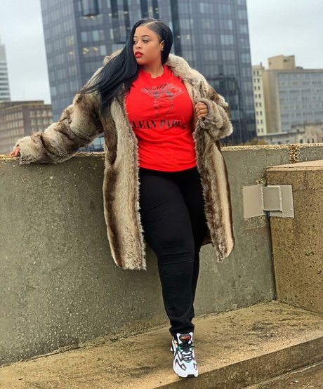 pawg rothaarige onlyfans freie xxx galerien