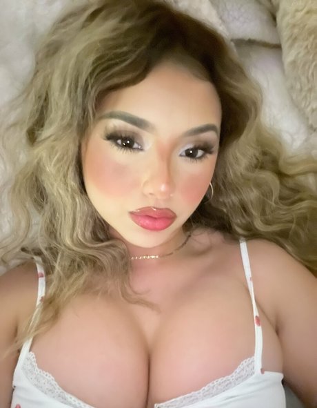 Mysticaldreamgyal sexy nackte fotos