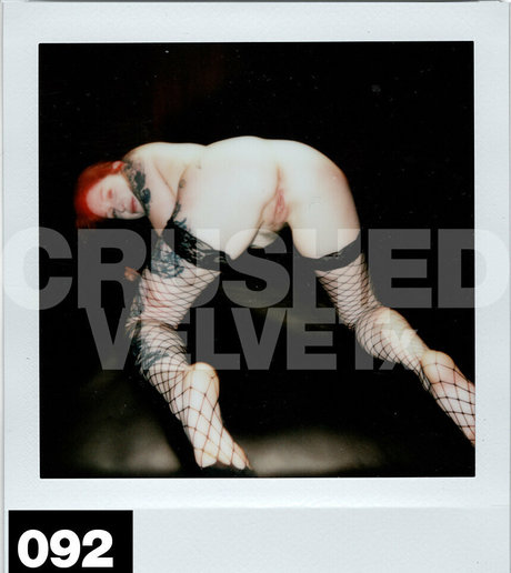 crushedvelvetx pornostar schöne foto