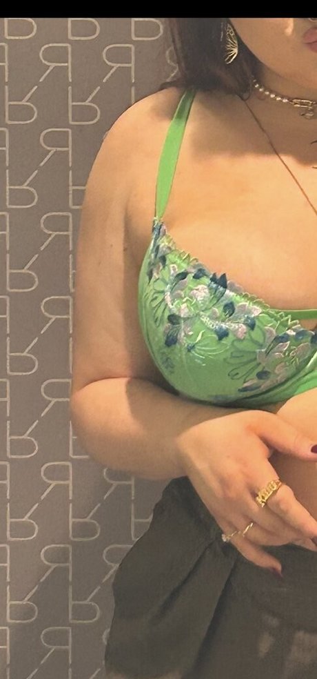 Holyhollyphoebe freie nackten bild