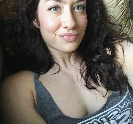 off-grid-onlyfans hübsche pornografische bilder