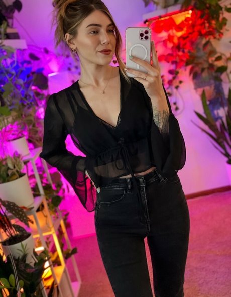 shemale-onlyfans nackt erwachsene fotos