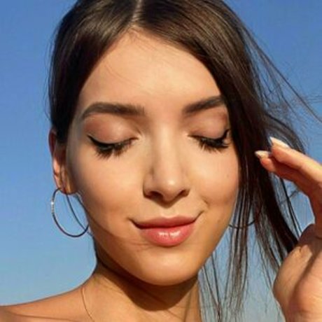 yfaveth nackt schöne foto