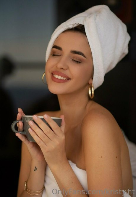 kristy fit nackt nette fotos