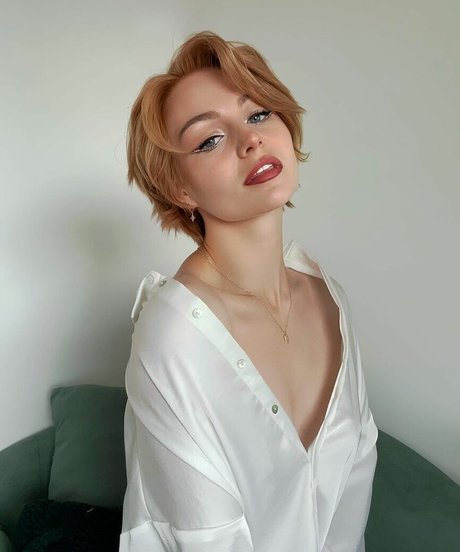 KallMeKris schauspielerin xxx galerie