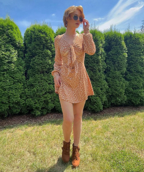 KallMeKris model top galerien