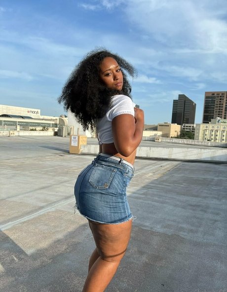 ebenholz-teen-onlyfans kostenlose erwachsene galerien