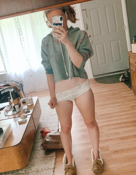 submissive gigi kostenlose nacktheit bilder