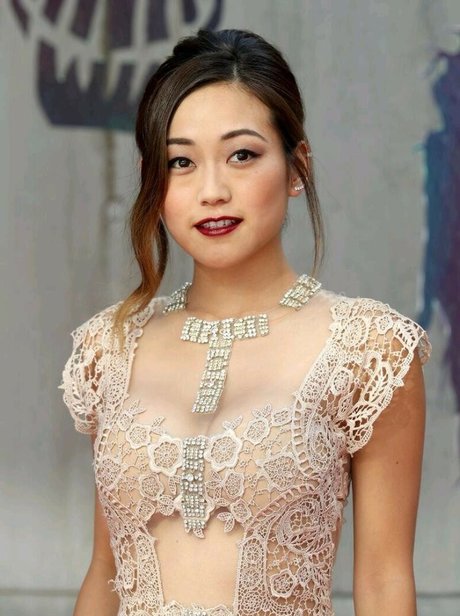 Karen Fukuhara perfekte hd galerien