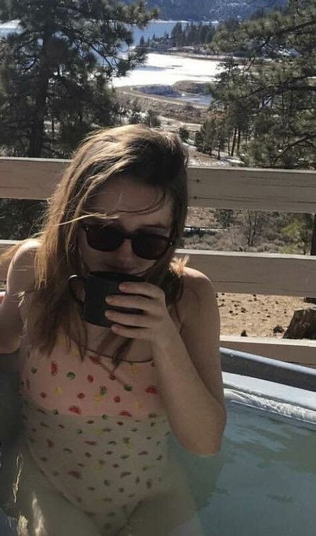 große titten strip onlyfans nackt kostenlose foto