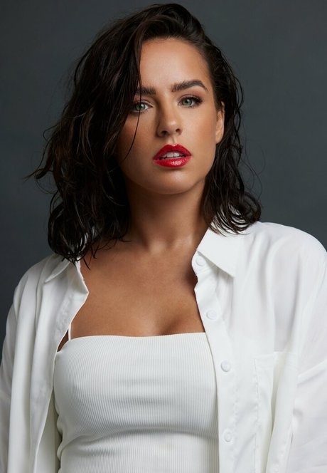 Georgia May Foote schöne hd bilder