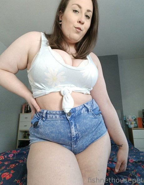 fishnethousepetfree exklusive foto