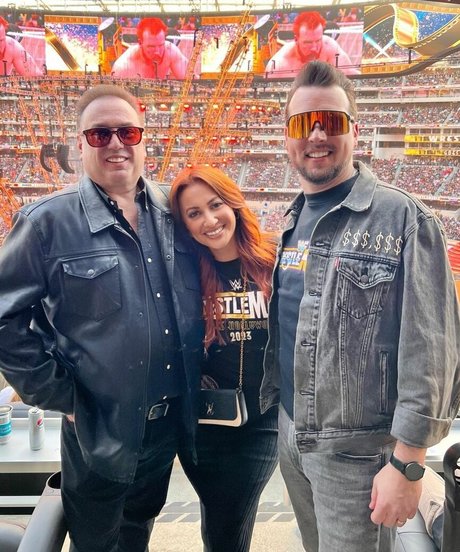 Francia Raisa model sexy galerie