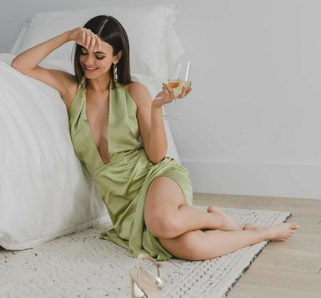 sportliche blonde onlyfans kunst perfekte foto