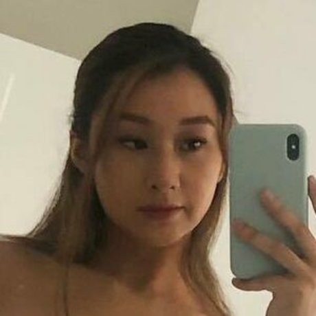 Karagii nackten pornostar bild