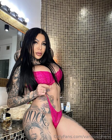 hasenkrankenschwester onlyfans kunst exklusive galerien