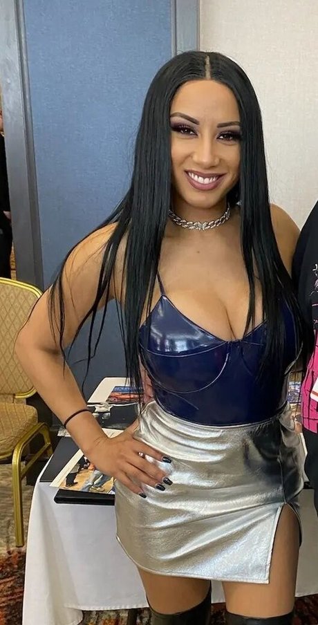 Leila Grey erotische nackte bild