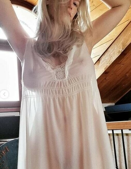 luizaconlaz kunst perfekte galerien