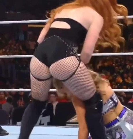 Isla Dawn exklusive hd bilder